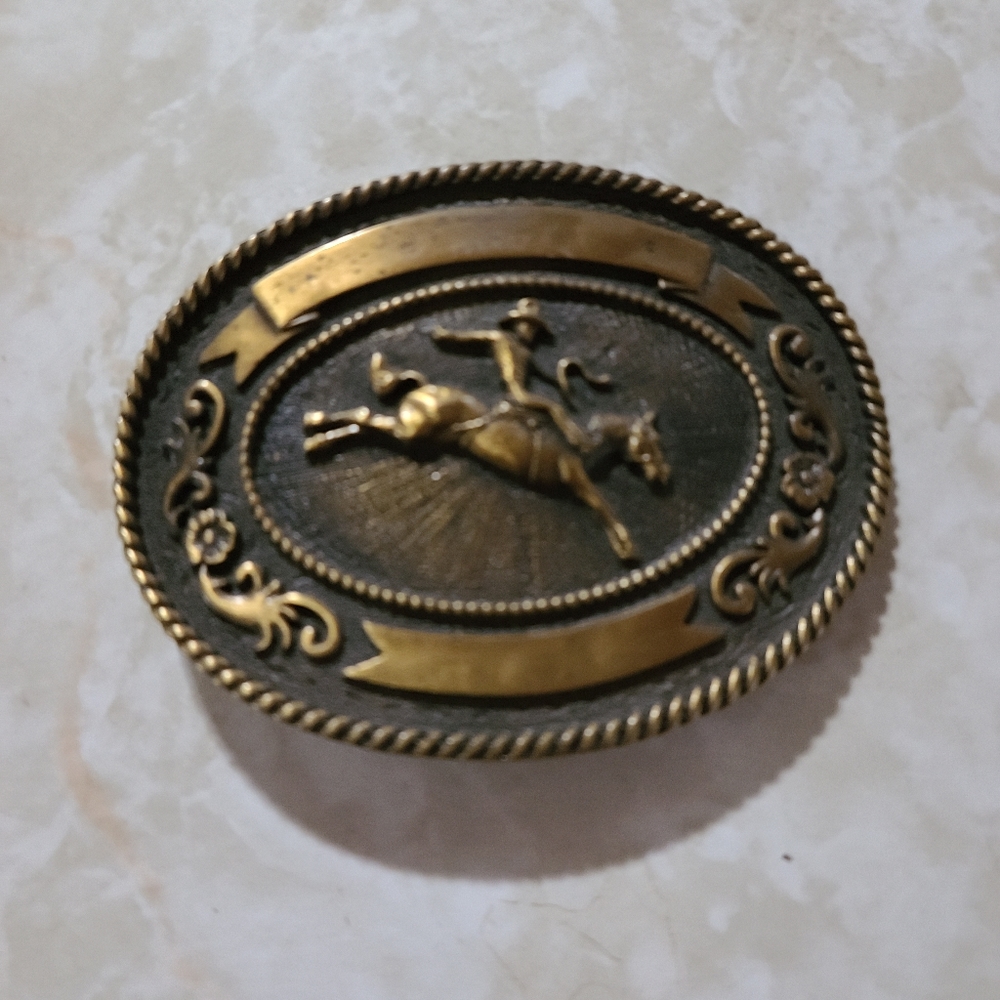 Belt buckle